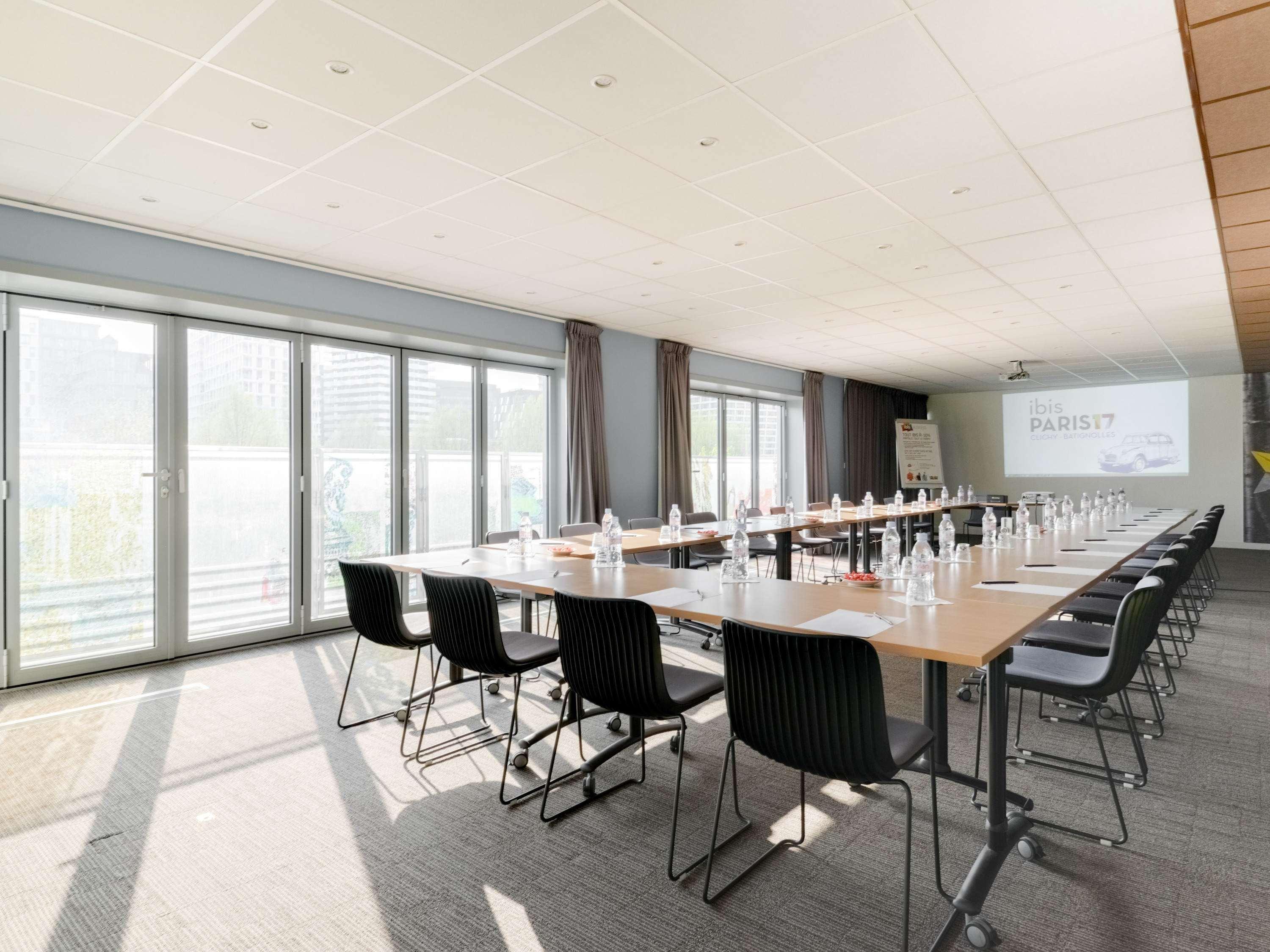 Hotel Ibis Paris 17 Clichy-Batignolles Esterno foto
