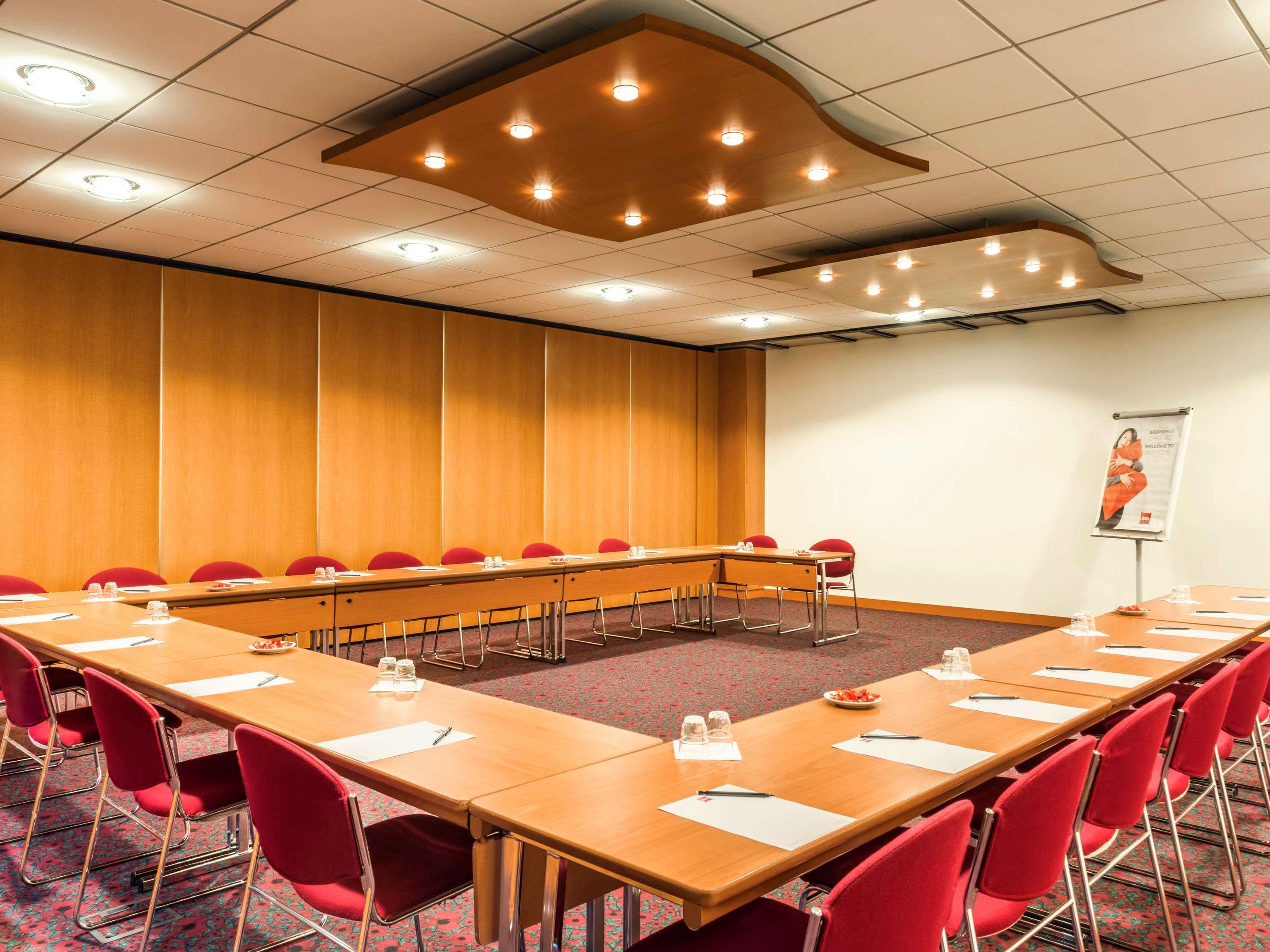 Hotel Ibis Paris 17 Clichy-Batignolles Esterno foto