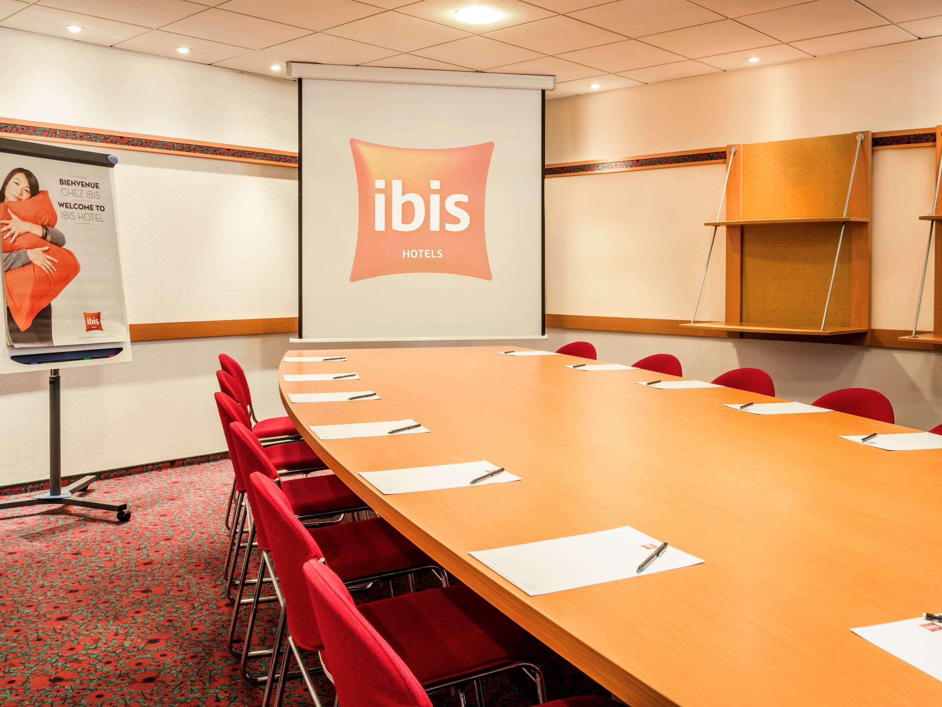 Hotel Ibis Paris 17 Clichy-Batignolles Esterno foto