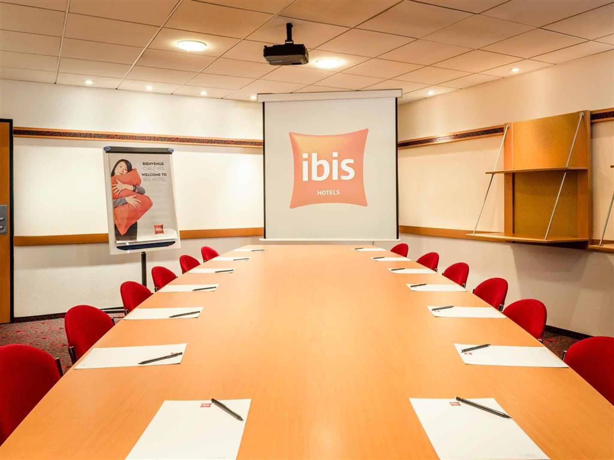 Hotel Ibis Paris 17 Clichy-Batignolles Esterno foto