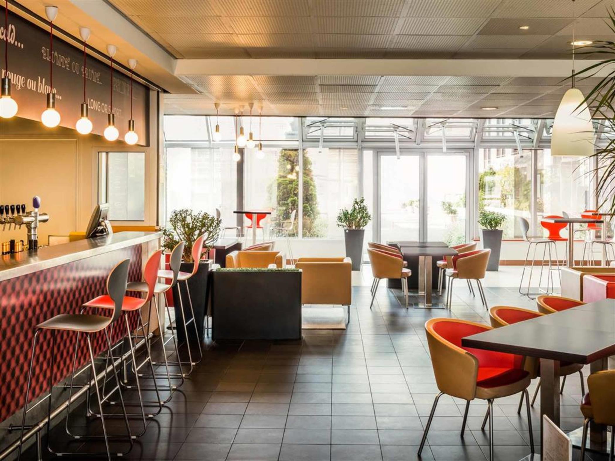 Hotel Ibis Paris 17 Clichy-Batignolles Esterno foto