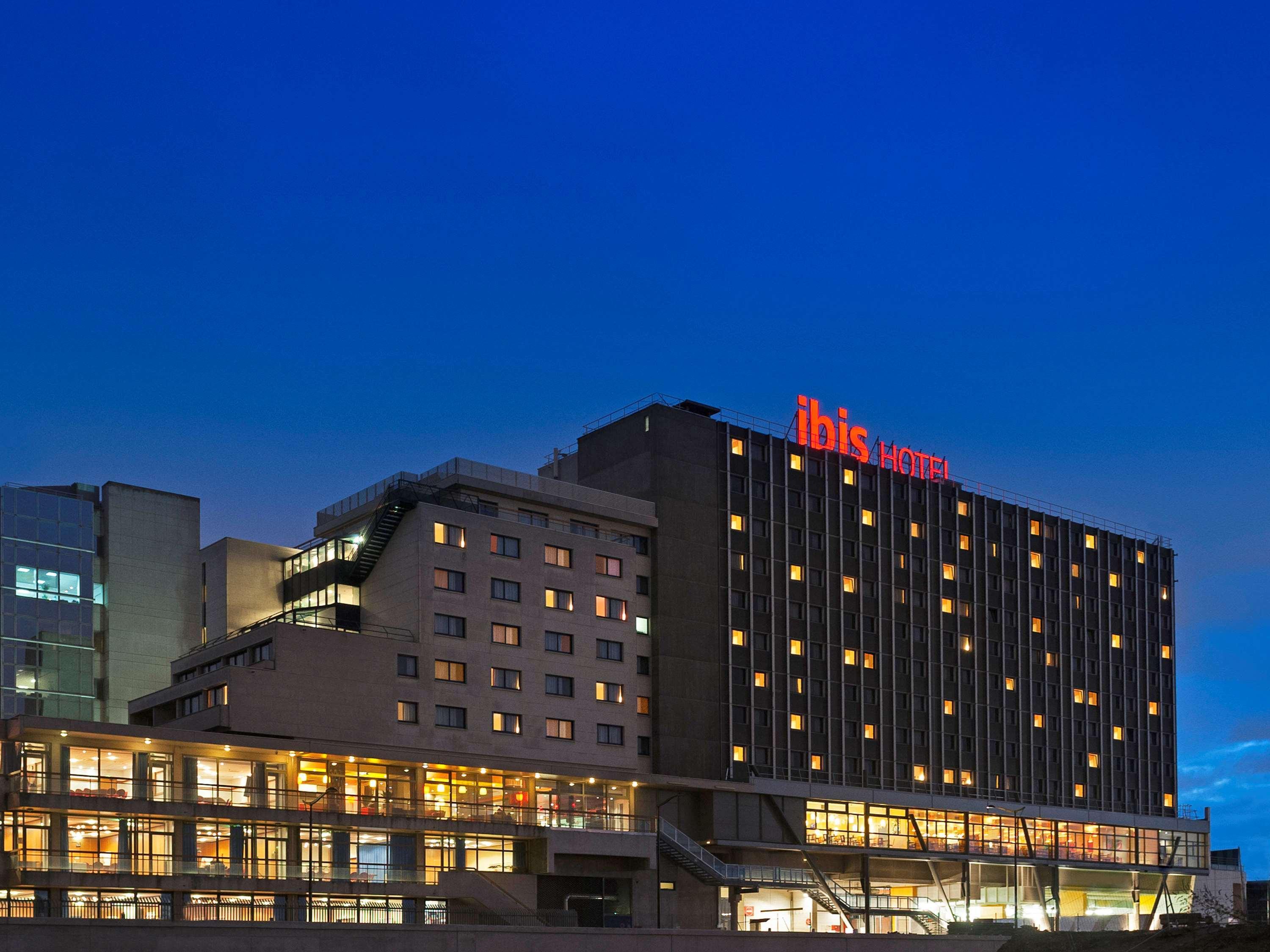 Hotel Ibis Paris 17 Clichy-Batignolles Esterno foto