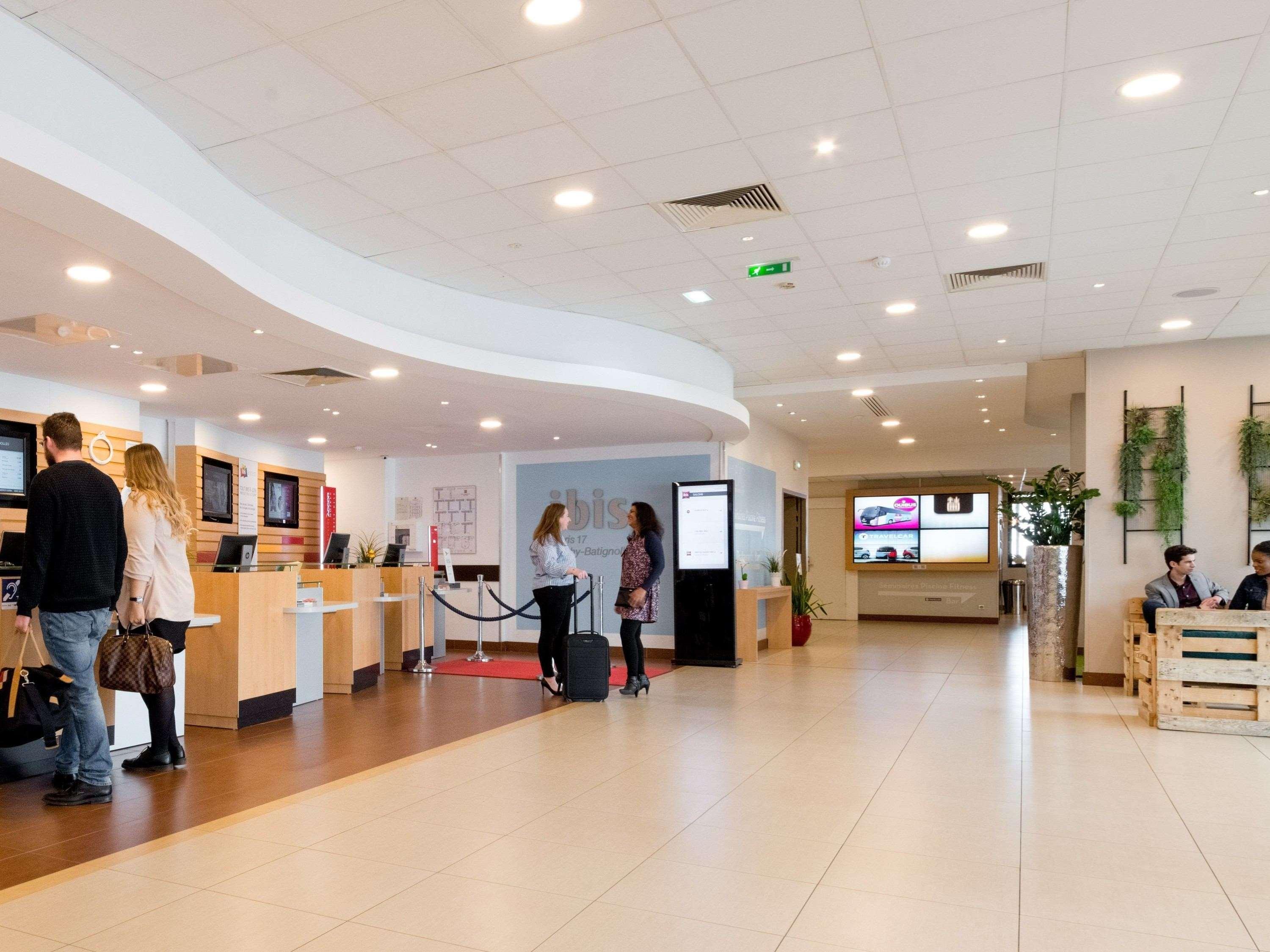 Hotel Ibis Paris 17 Clichy-Batignolles Esterno foto