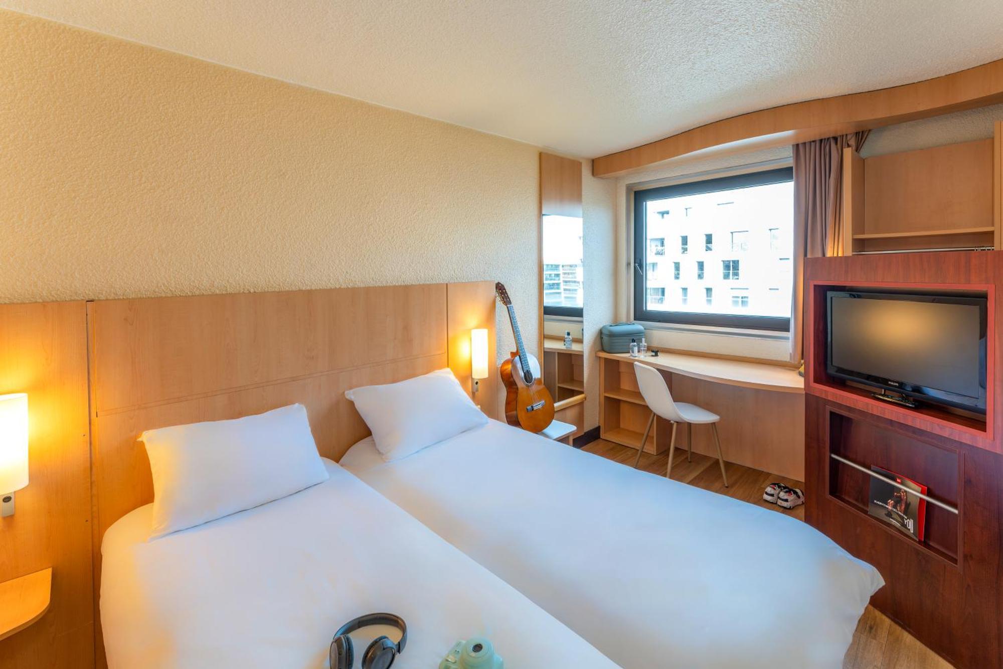 Hotel Ibis Paris 17 Clichy-Batignolles Esterno foto
